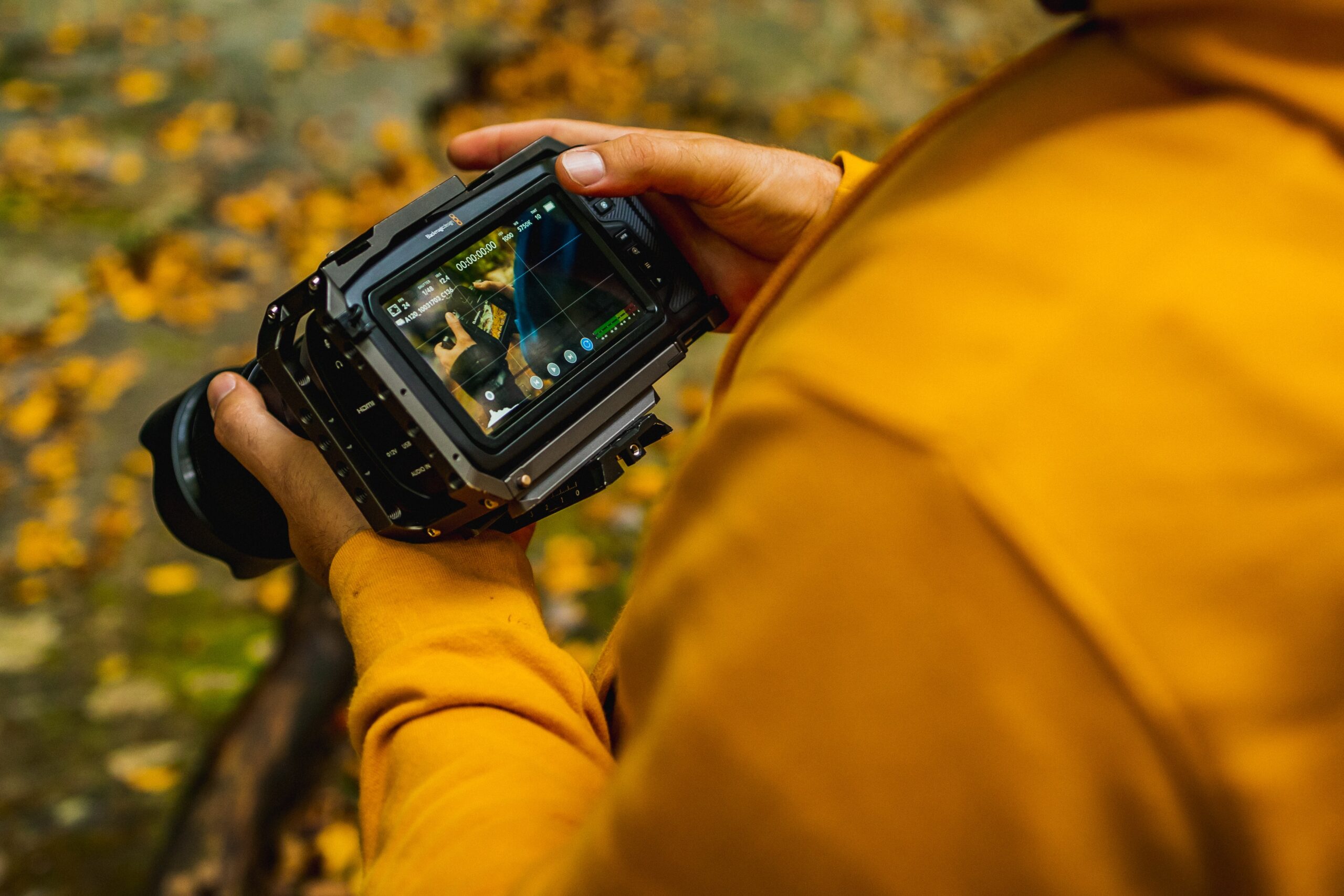 Filmando descobertas disponibiliza uma série de recursos que promovem e acionam aprendizagens de diferentes naturezas para as crianças.